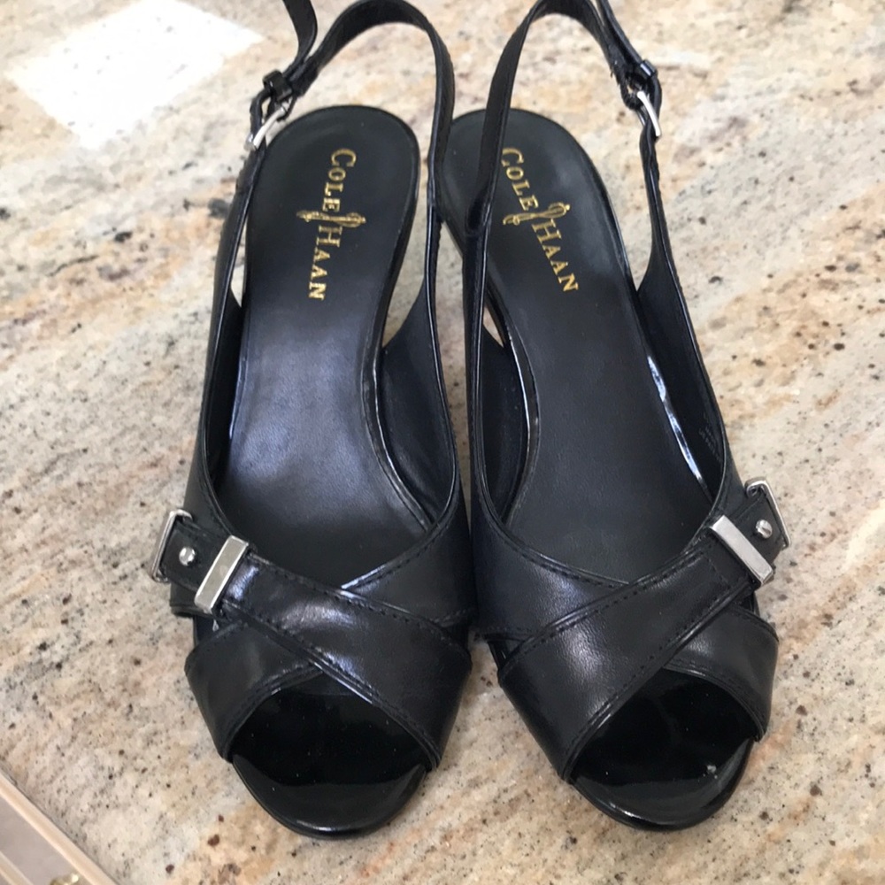 Black leather cole haan shoes Excellent Condition